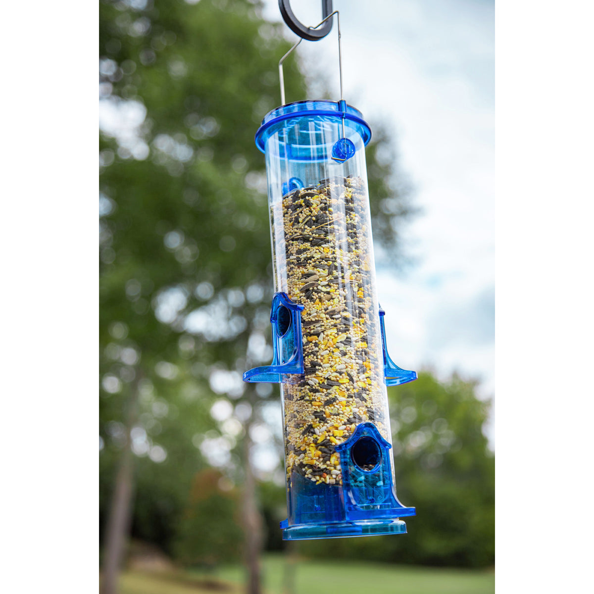 Premier Wild Bird Feeding Station w/Bird feeders & Squirrel Baffle