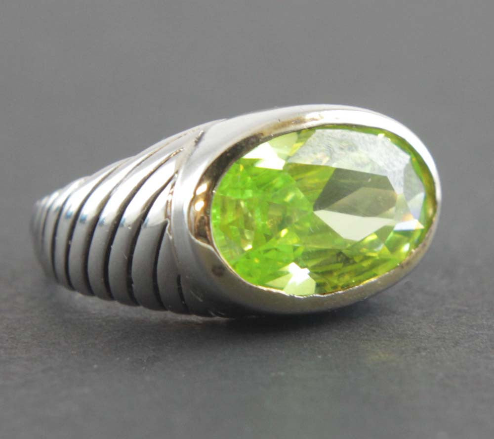 Sterling Silver Peridot Ring Size 8.5
